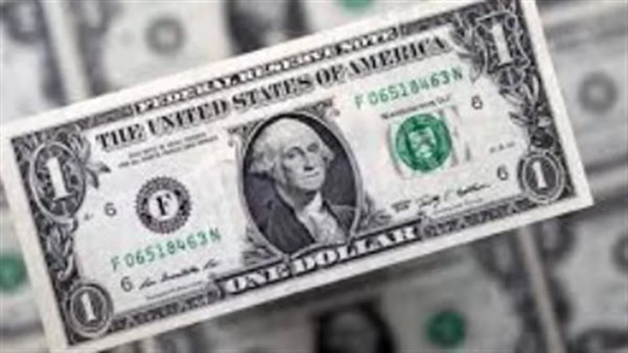 استقرار الصرف.. الدولار يحافظ على مستوياته أمام الجنيه بختام تعاملات أبريل